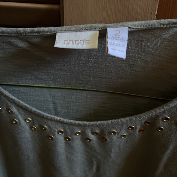 Green top. - Picture 2 of 2